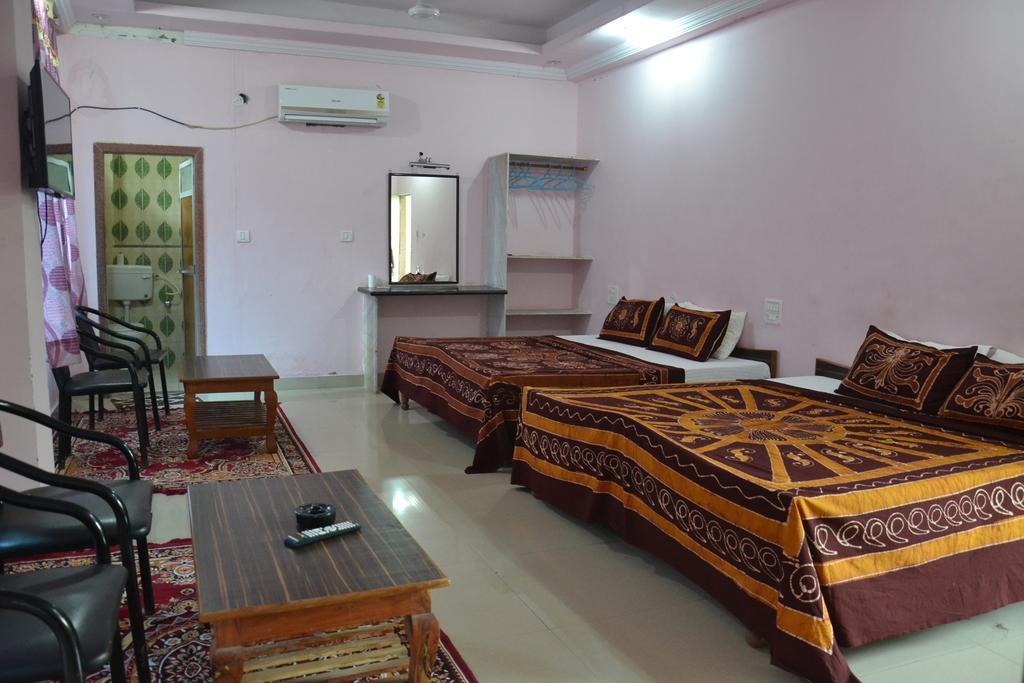 Anandam Palace Pushkar Пушкар Экстерьер фото